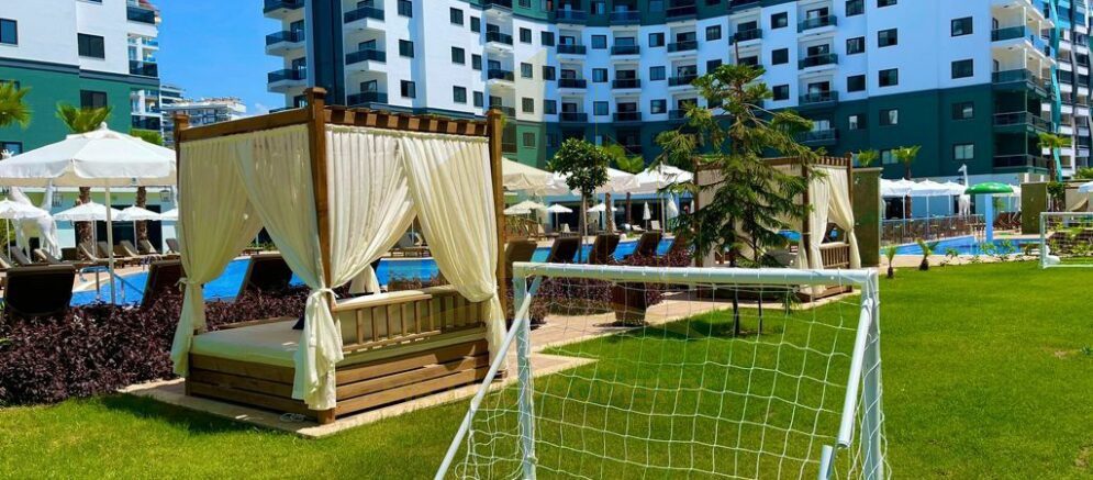 Two-room apartment for rent in a prestigious and popular complex in Alanya 2