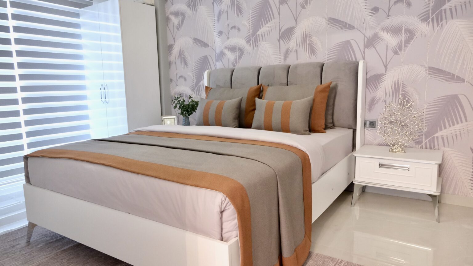 An ultra-luxurious complex in an upscale neighborhood of Alanya 37