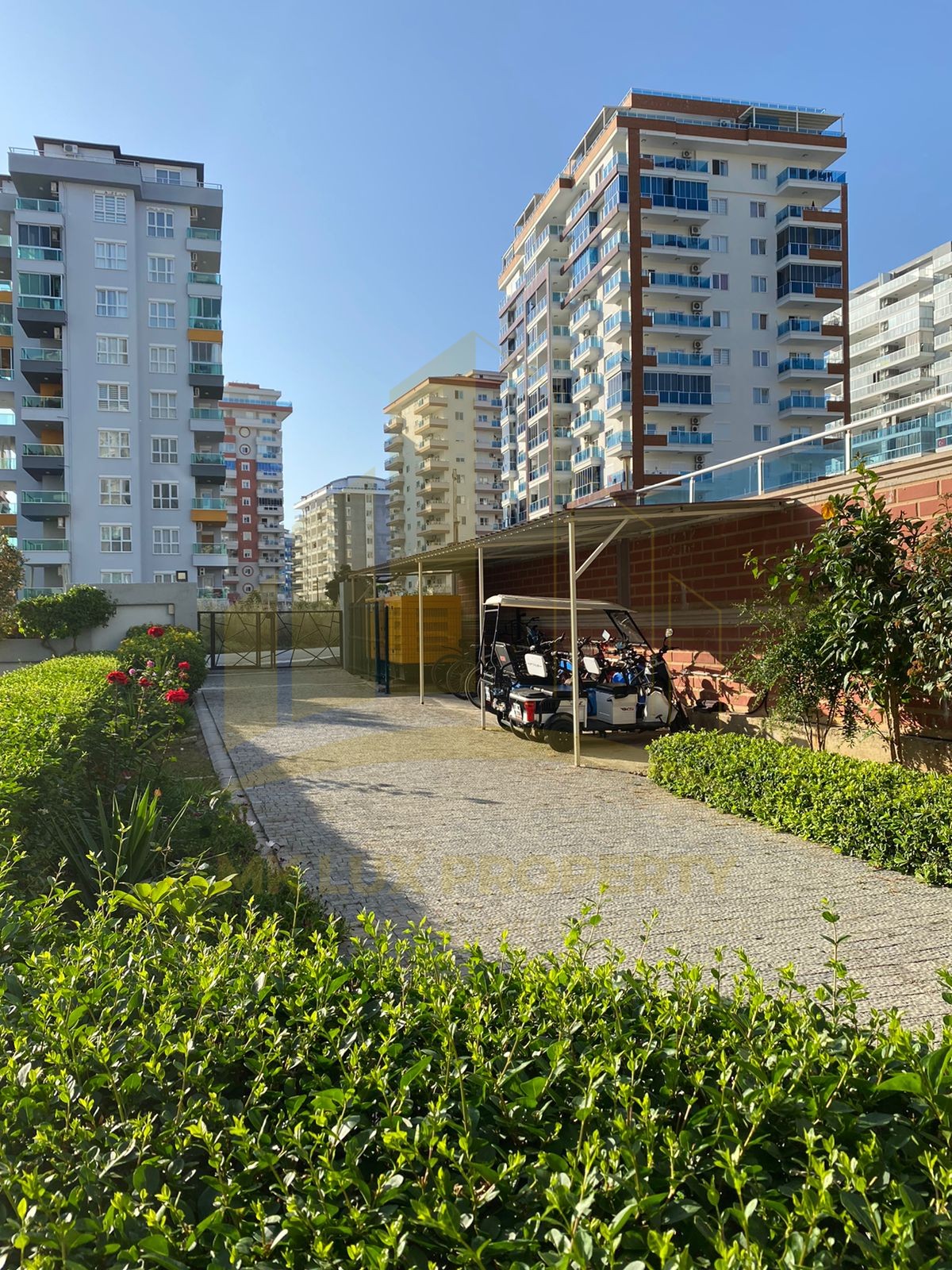 Apartment in a complex with amenities, 500 m from the sea, available for short- and long-term rent 11